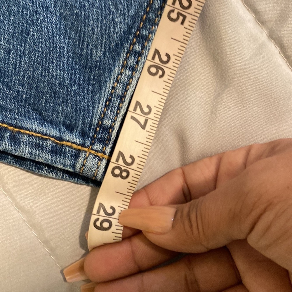 Old Navy Extra High Rise Ski Hi Straight Button Fly Secret Smooth Pockets Jeans - Picture 9 of 9